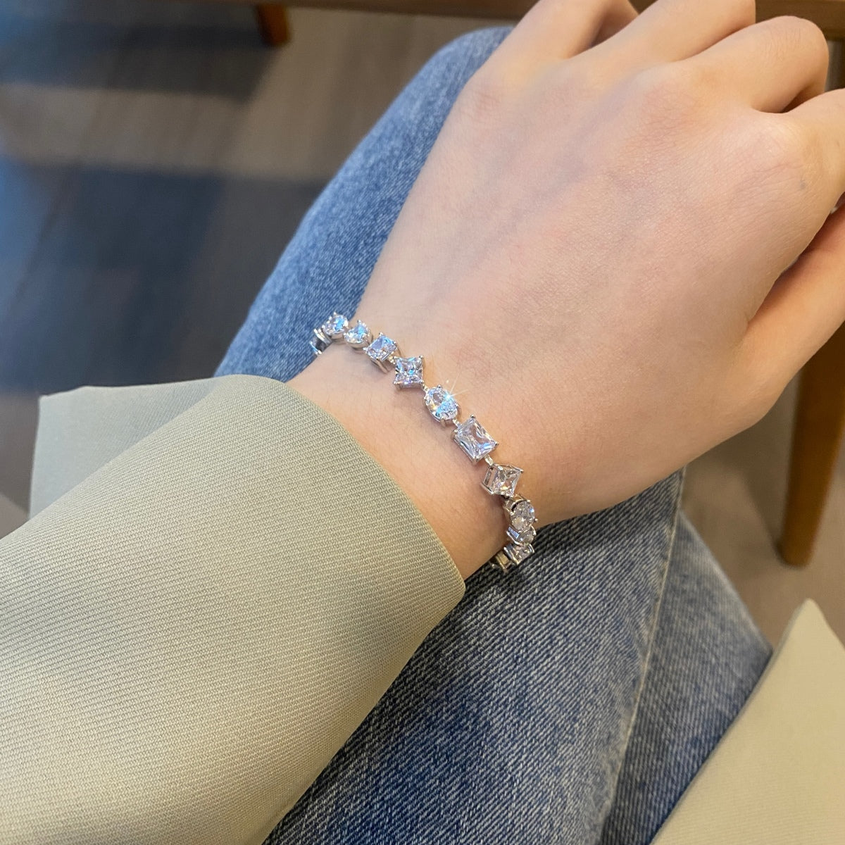 [Oramore Jewelry]Unique Exquisite Multi Cut Daily Bracelet
