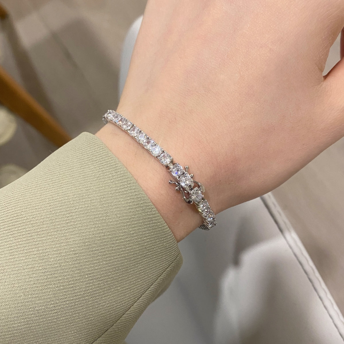 [Oramore Jewelry]Luxurious Ornate Round Cut Tennis Bracelet