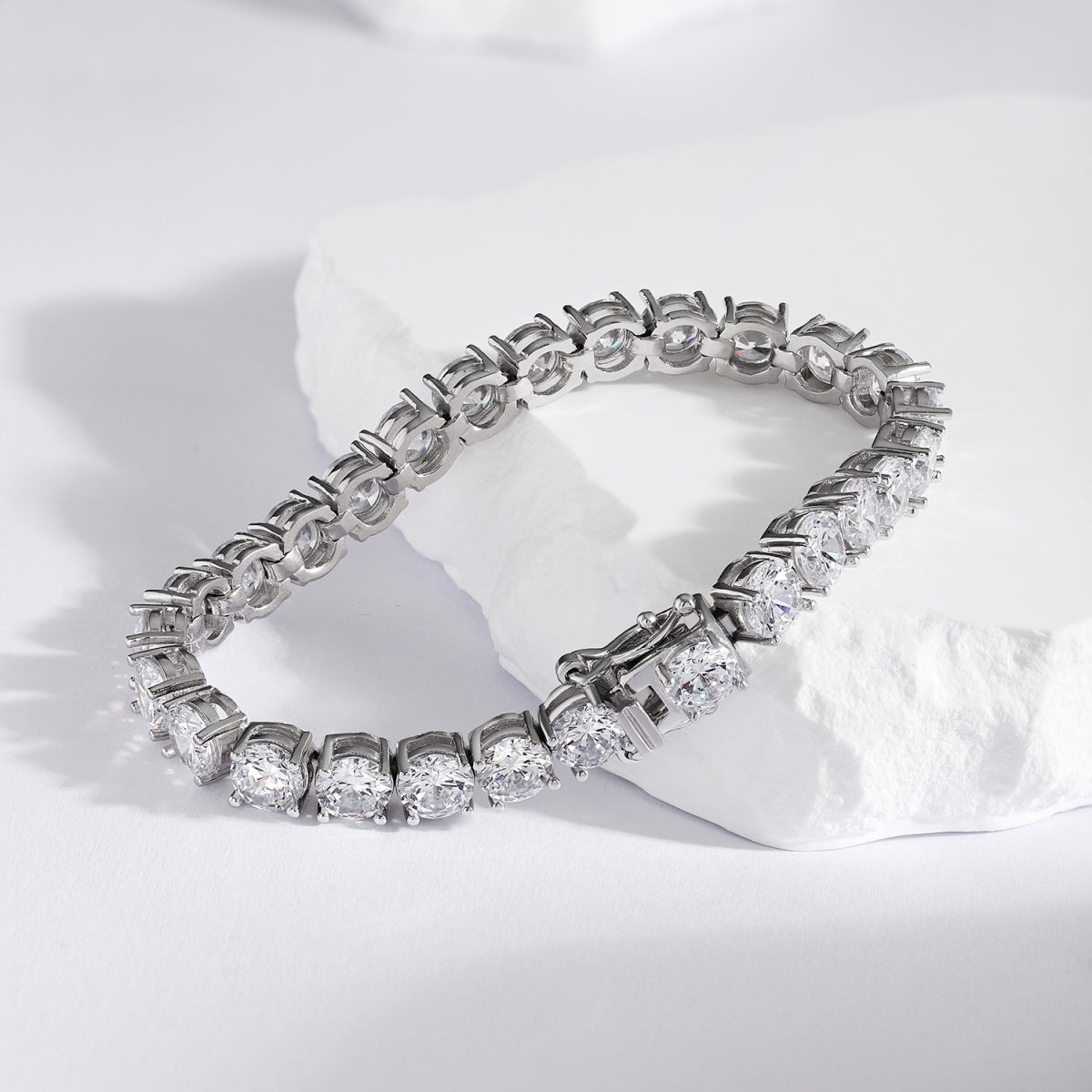 [Oramore Jewelry]0.75 Carat Dazzling Round Cut Wedding Bracelet