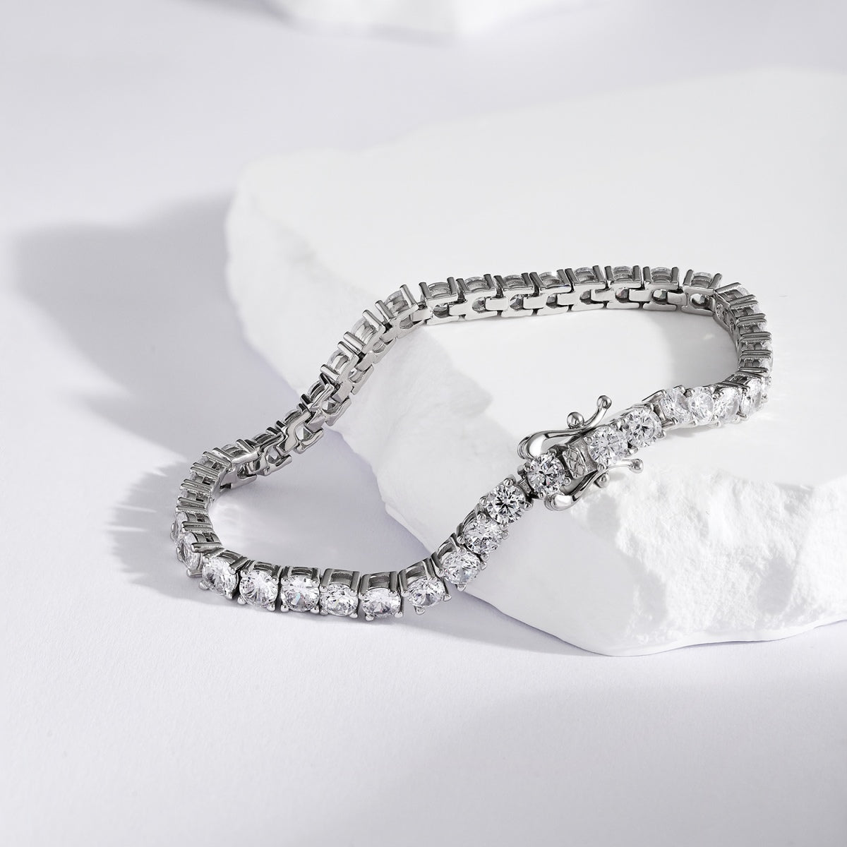 [Oramore Jewelry]Luxurious Ornate Round Cut Tennis Bracelet