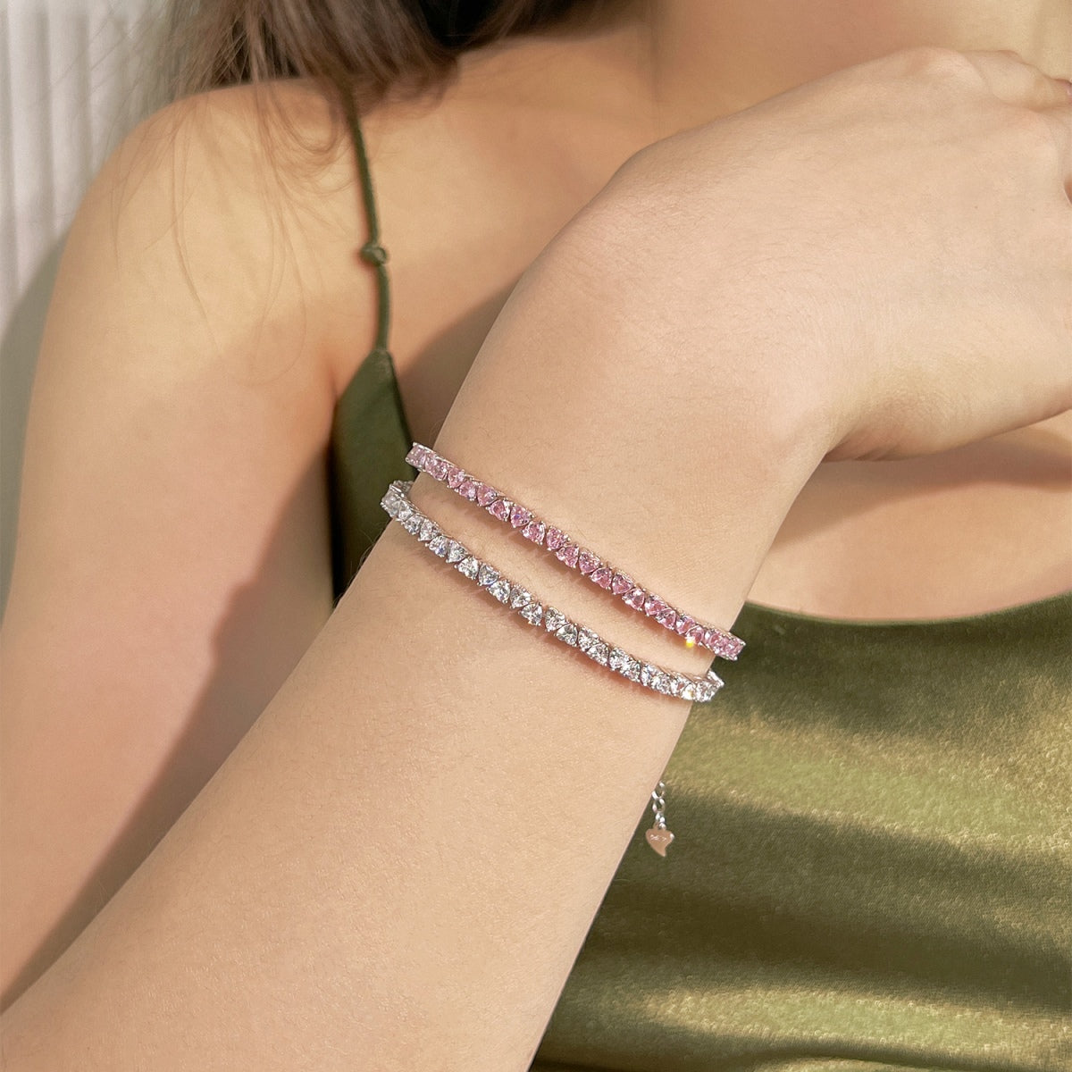 [Oramore Jewelry]Dazzling Romantic Heart Shape Lover Bracelet