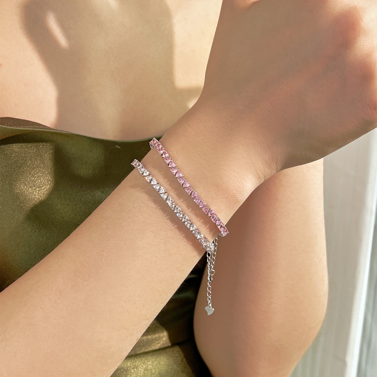 [Oramore Jewelry]Dazzling Romantic Heart Shape Lover Bracelet