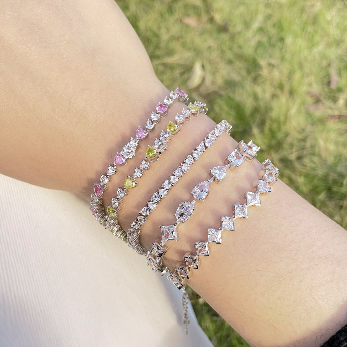 [Oramore Jewelry]0.5 Carat Ornate Princess Cut Daily Bracelet