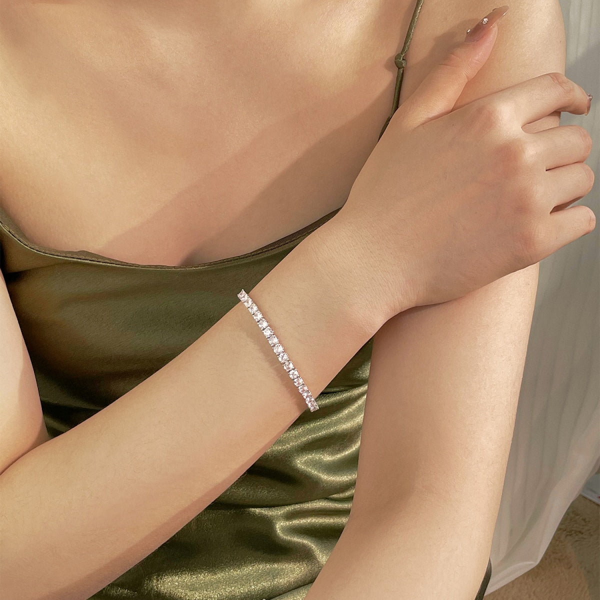 [Oramore Jewelry]Luxurious Ornate Round Cut Tennis Bracelet