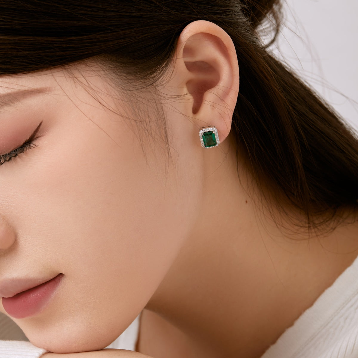 [Oramore Jewelry]Luxurious Dainty Emerald Cut Banquet Earrings