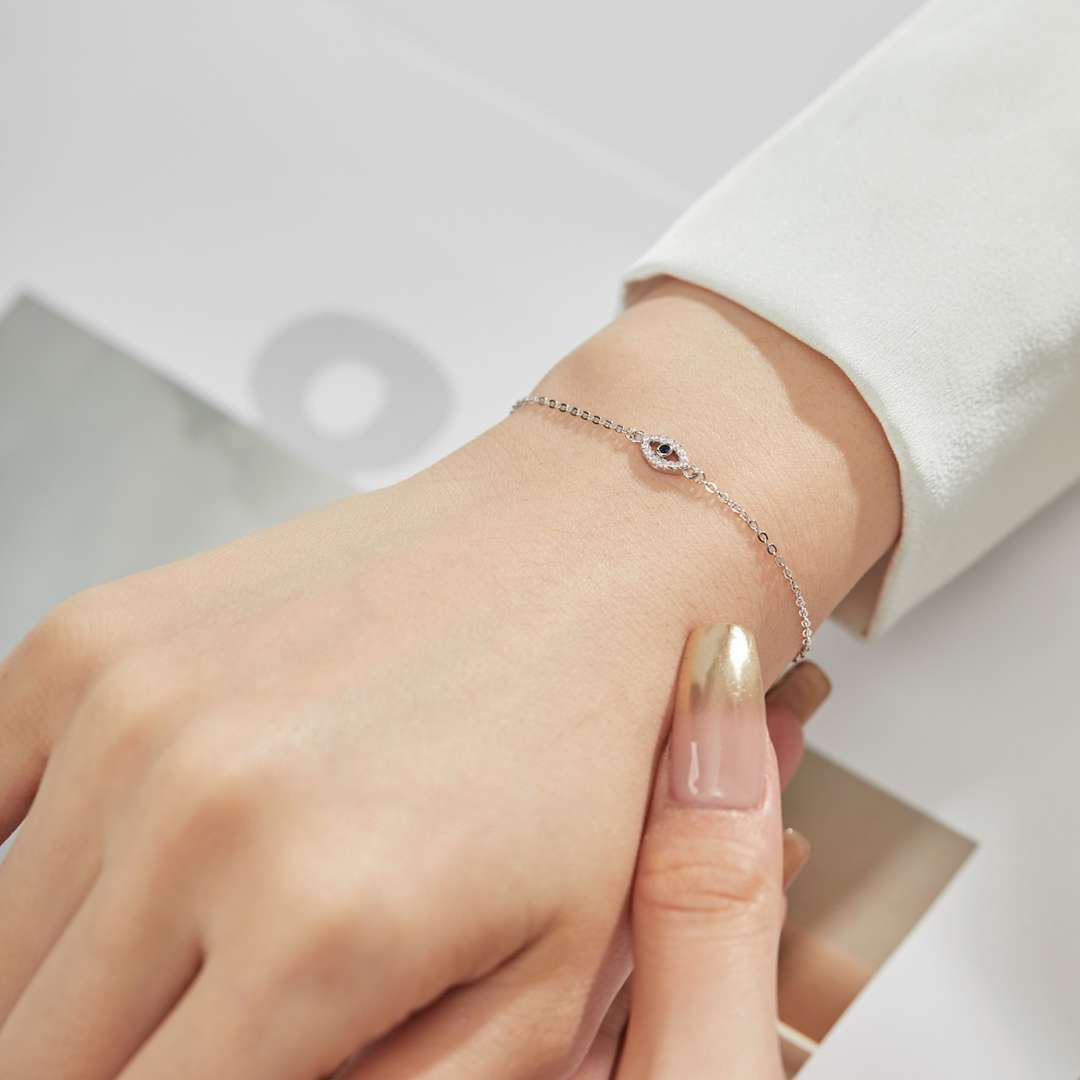 [Oramore Jewelry]Evil Eye Shape Necklace