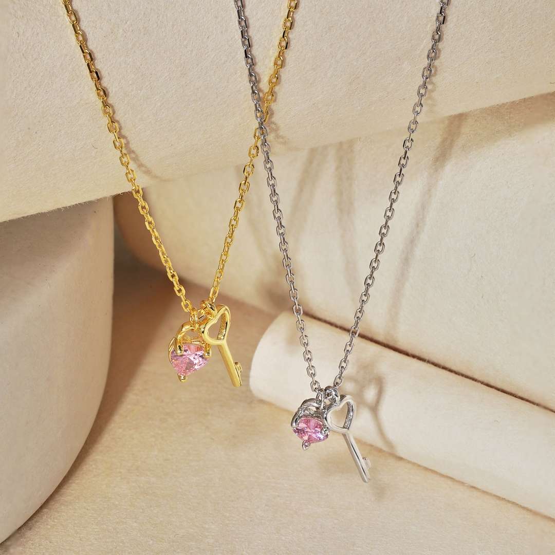 [Oramore Jewelry]Unique Heart Shape Key Pendent Necklace