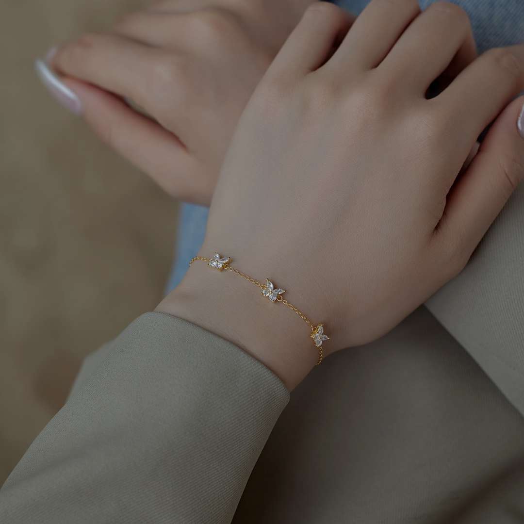 [Oramore Jewelry]Radiant Butterfly Shape Necklace