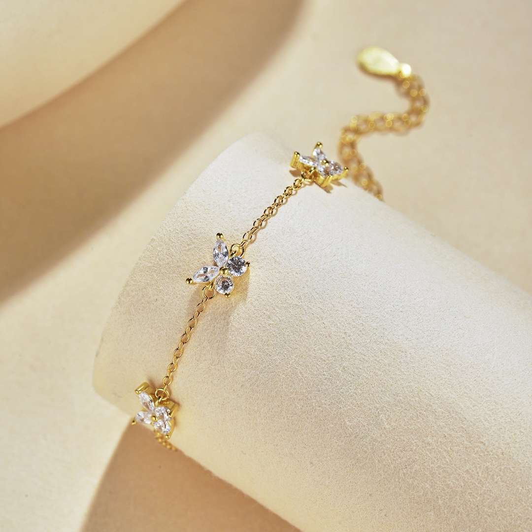 [Oramore Jewelry]Radiant Butterfly Shape Necklace