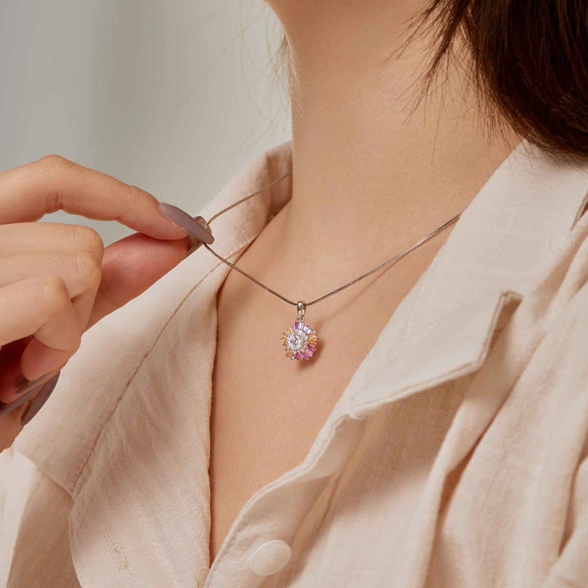 [Oramore Jewelry]Charming Flower Colorful Necklace