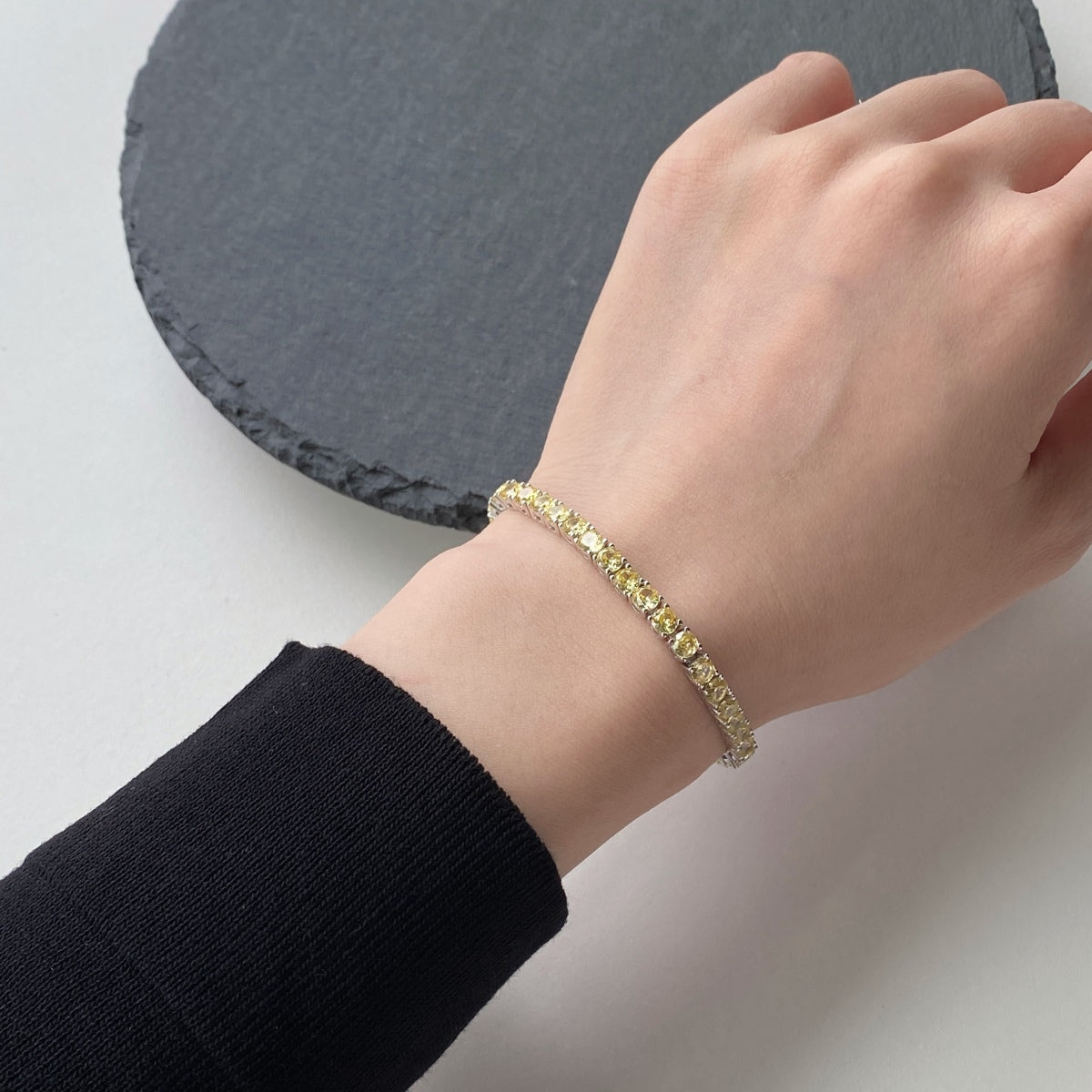 [Oramore Jewelry]Ornate Dazzling Round Cut Tennis Bracelet