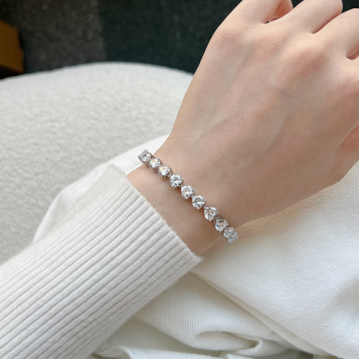 [Oramore Jewelry]0.75 Carat Elegant Romantic Heart Shape Lover Bracelet