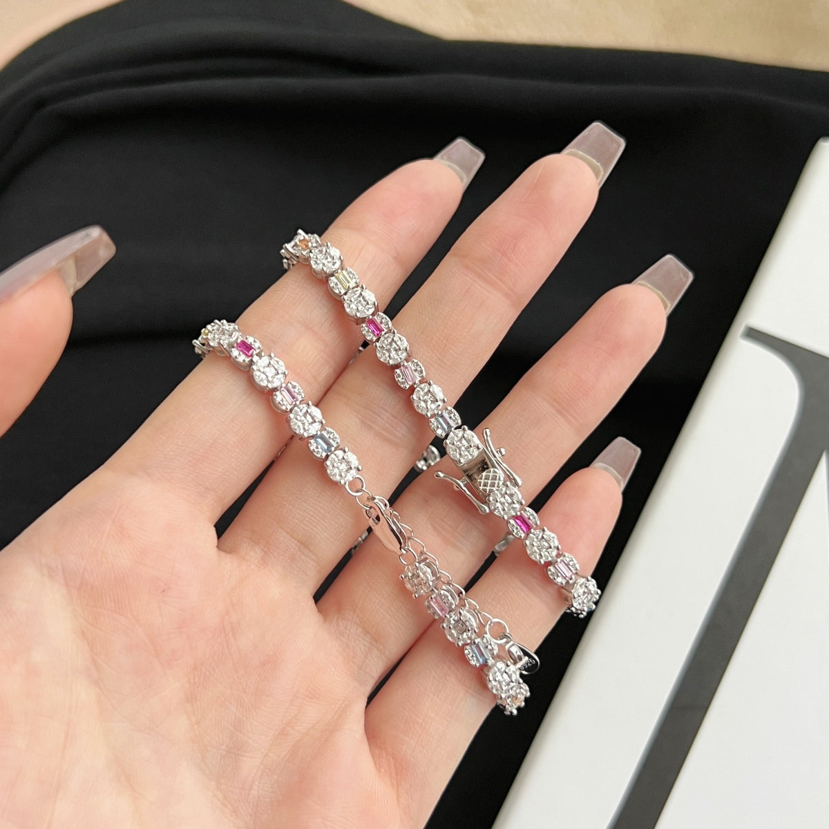[Oramore Jewelry]Dazzling Radiant Multi Cut Daily Bracelet