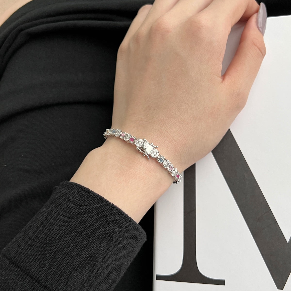 [Oramore Jewelry]Dazzling Radiant Multi Cut Daily Bracelet