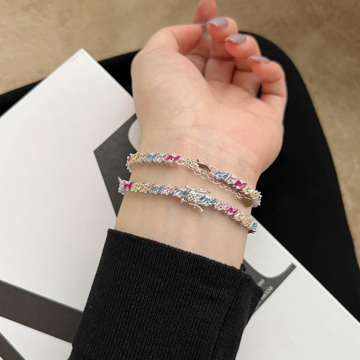 [Oramore Jewelry]Ornate Sparkling Multi Cut Party Bracelet