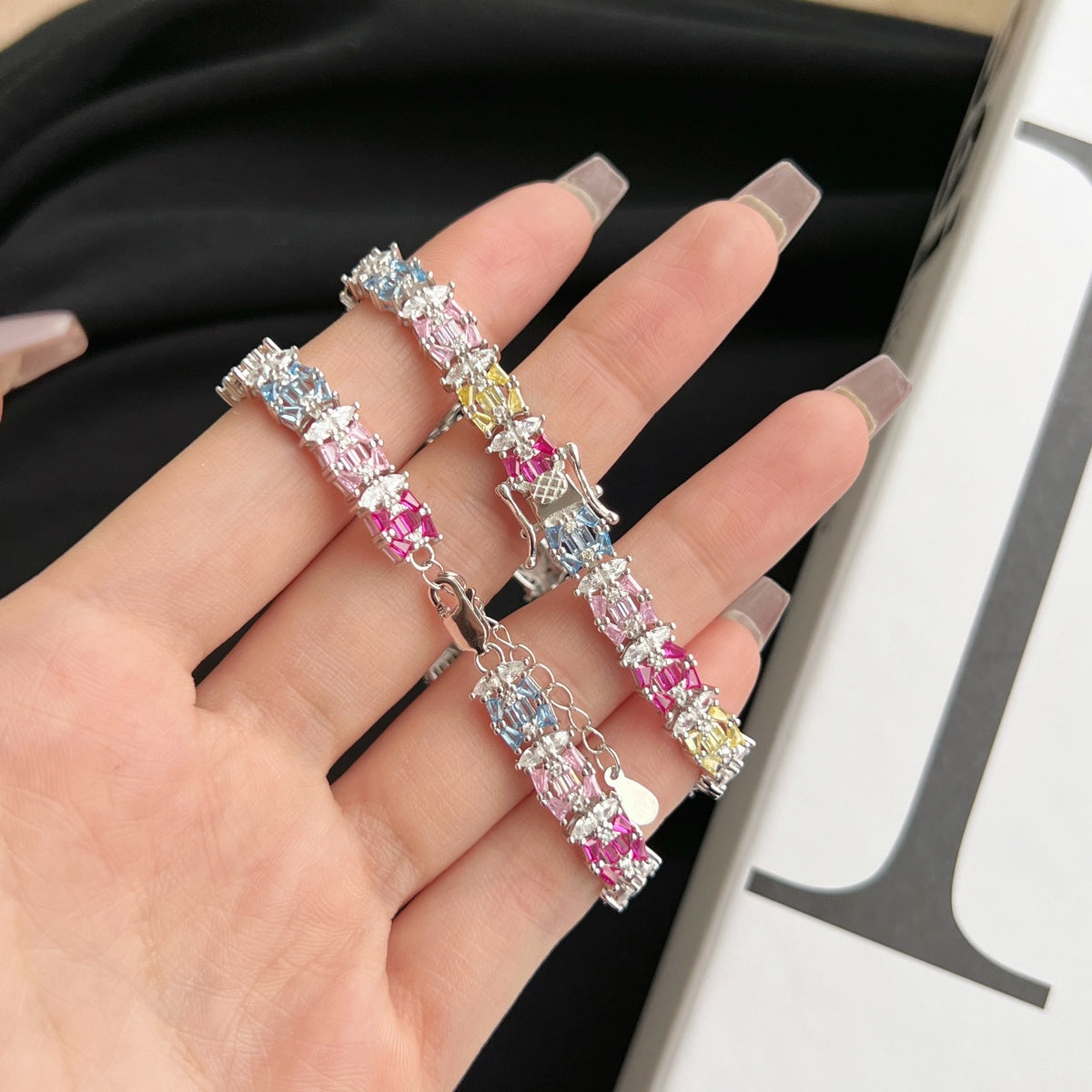 [Oramore Jewelry]Delicate Colorful Multi Cut Party Bracelet