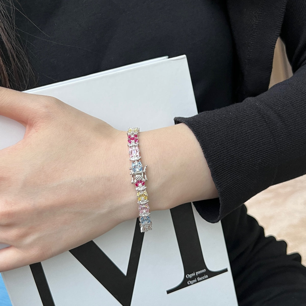 [Oramore Jewelry]Delicate Colorful Multi Cut Party Bracelet