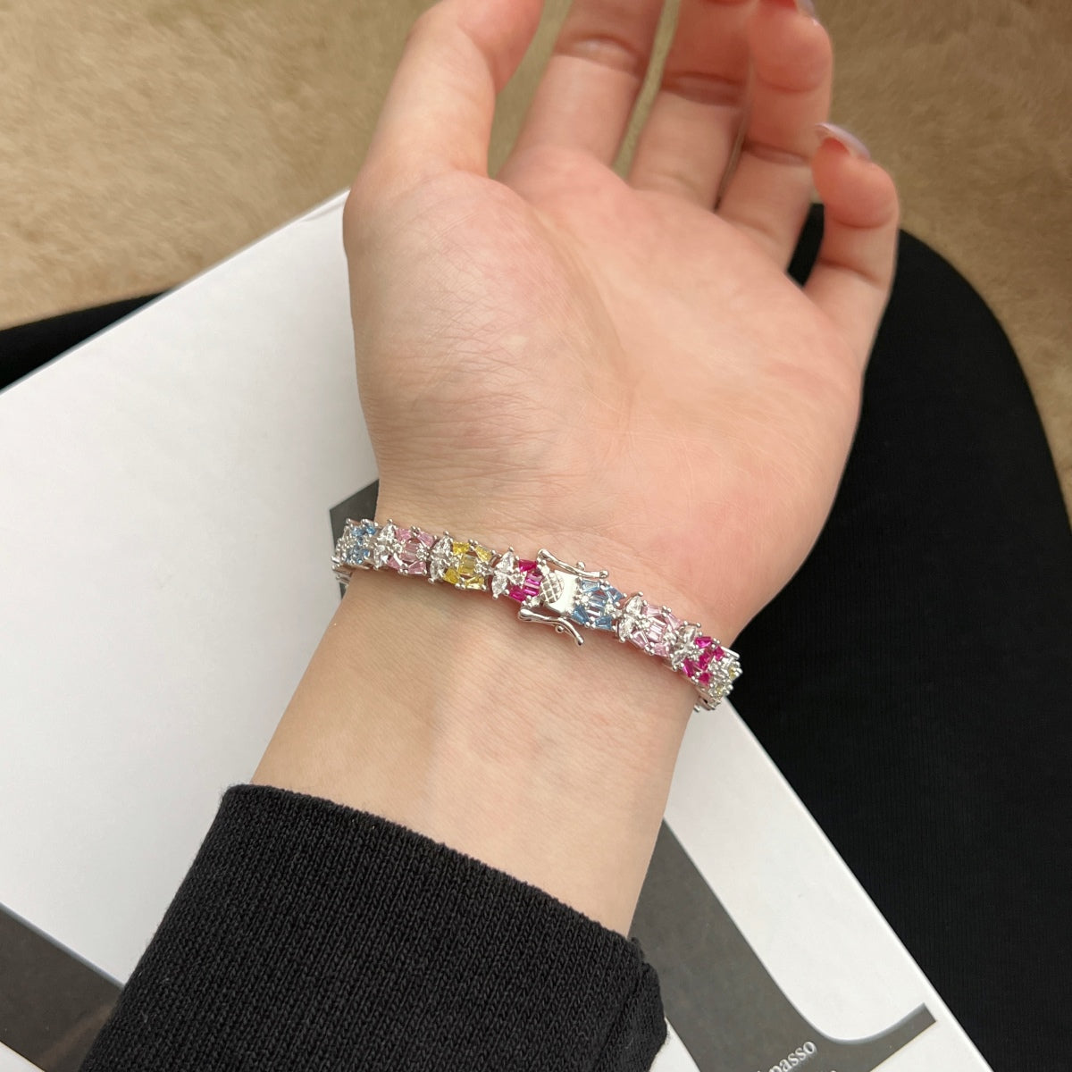 [Oramore Jewelry]Delicate Colorful Multi Cut Party Bracelet