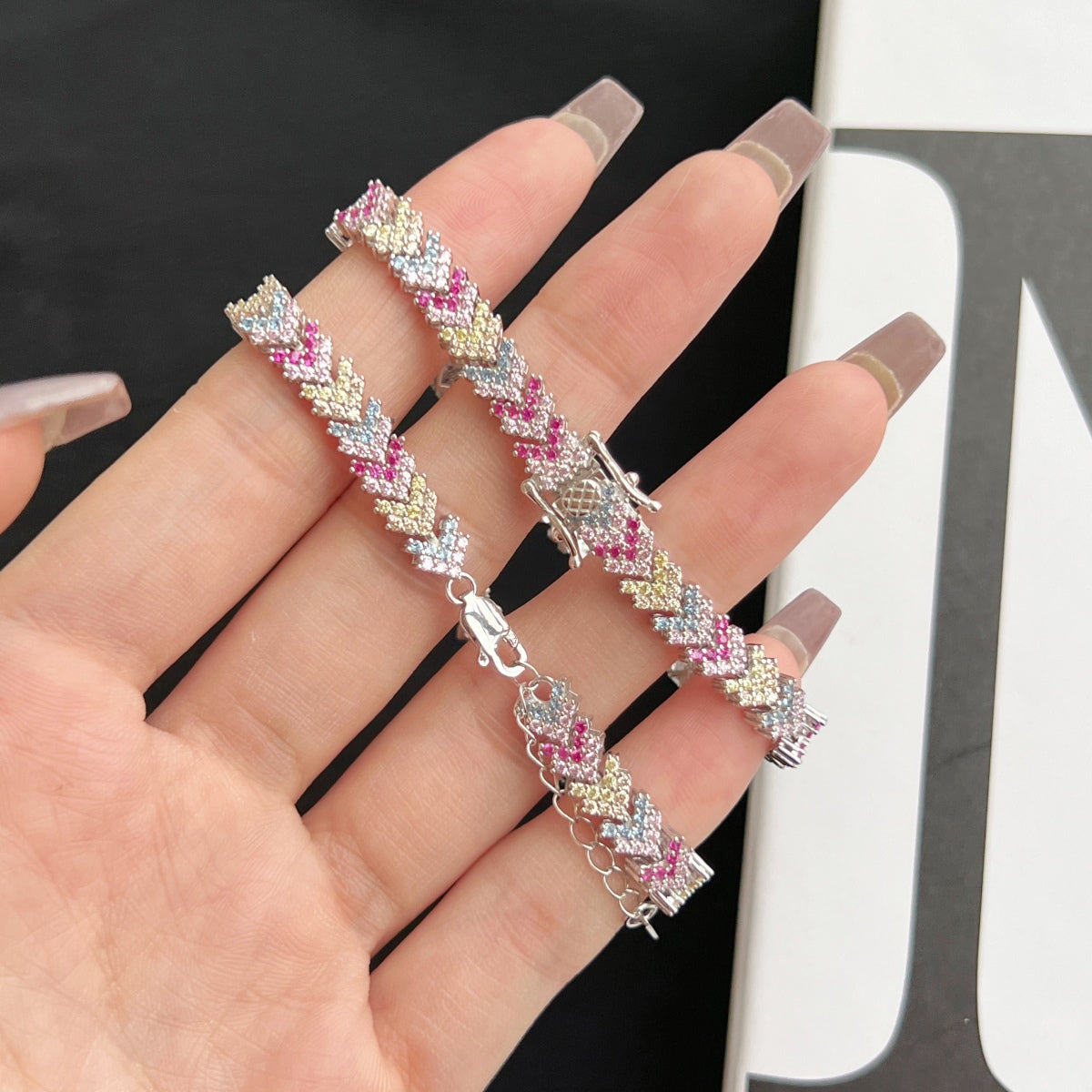 [Oramore Jewelry]Ornate Sparkling Round Cut Party Bracelet