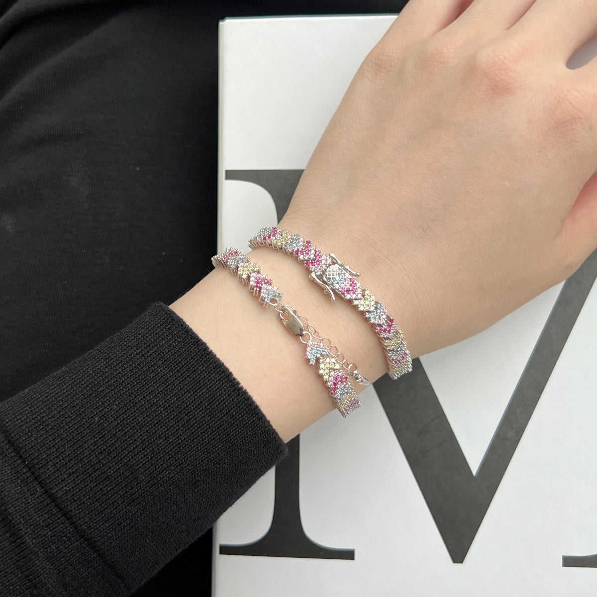 [Oramore Jewelry]Ornate Sparkling Round Cut Party Bracelet