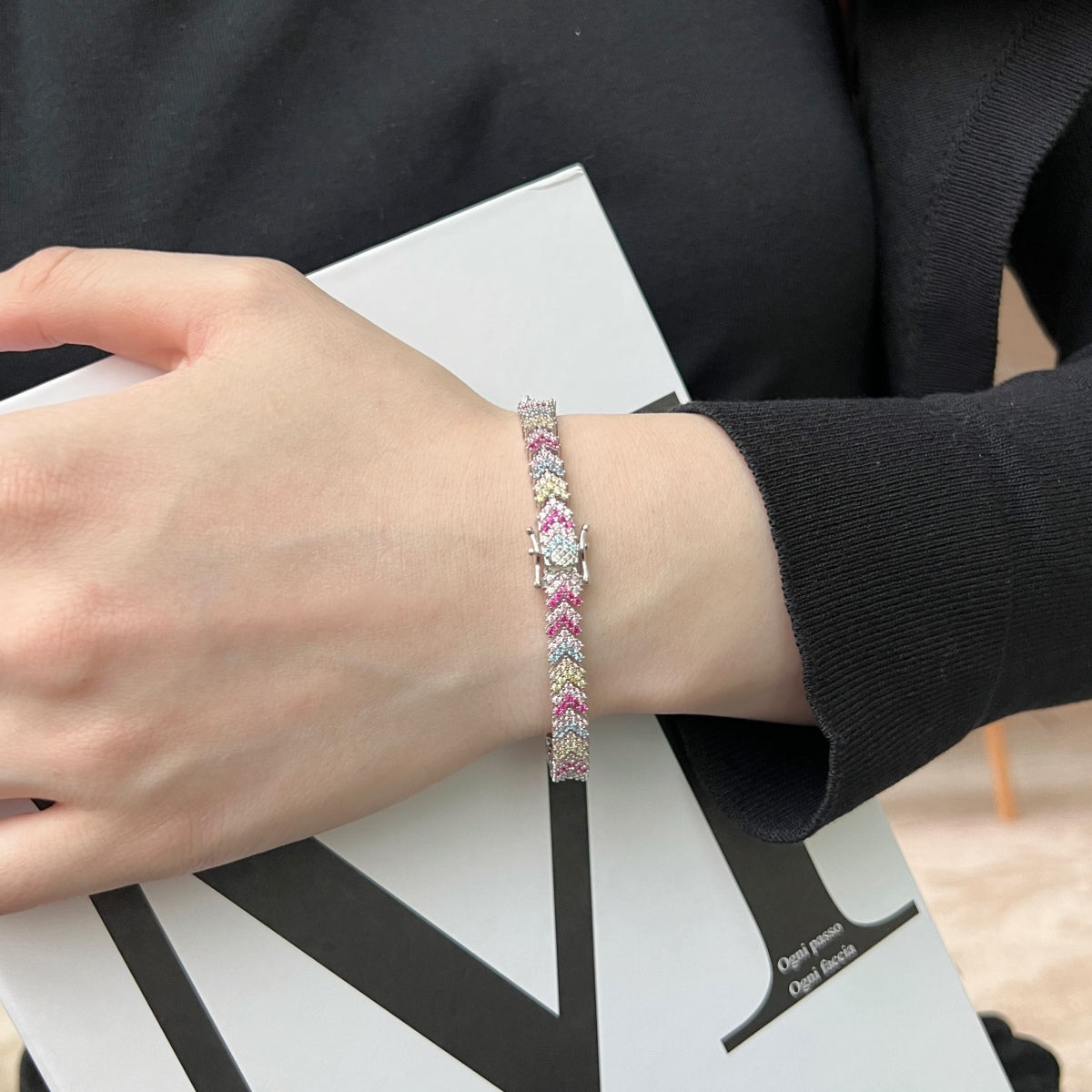 [Oramore Jewelry]Ornate Sparkling Round Cut Party Bracelet