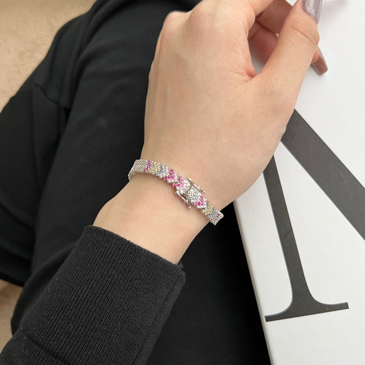 [Oramore Jewelry]Ornate Sparkling Round Cut Party Bracelet