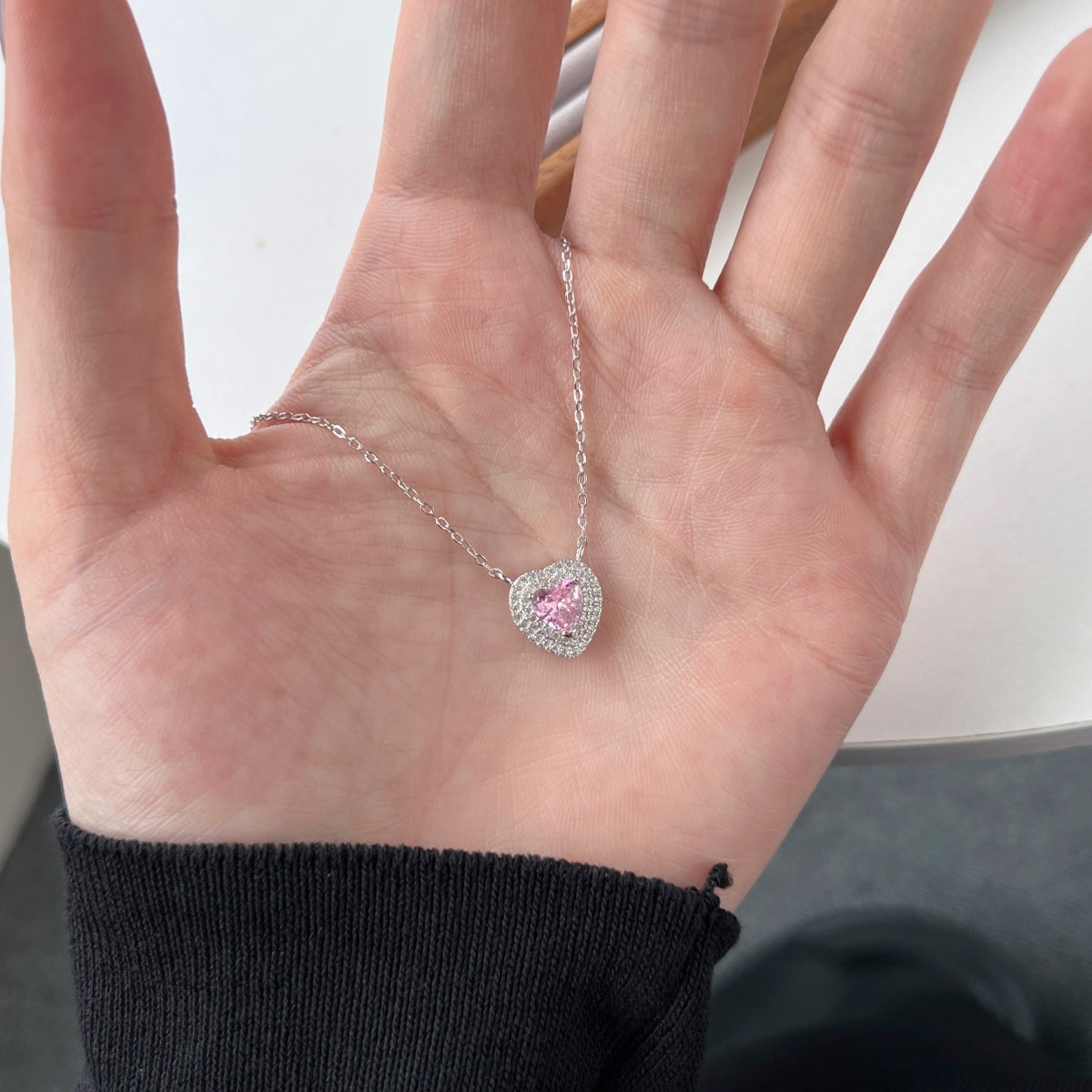 [Oramore Jewelry]Exquisite Heart Shape Necklace