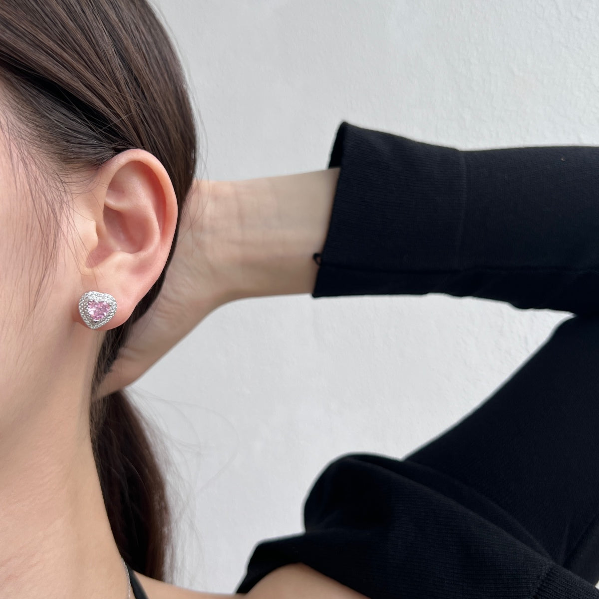 [Oramore Jewelry]Dazzling Heart Shape Lover Earrings