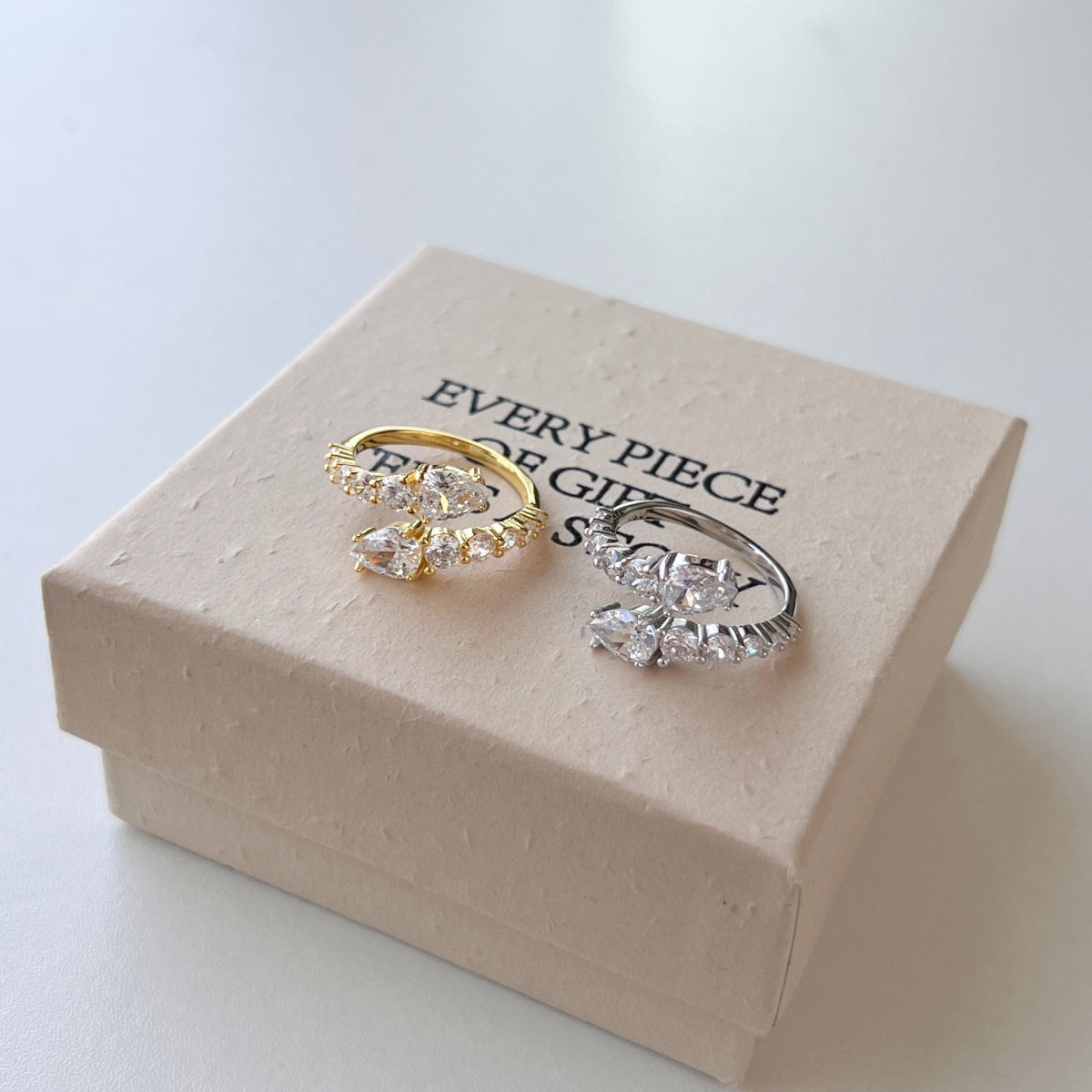 [Oramore Jewelry]Delicate Lively Snake Shape Daily Ring