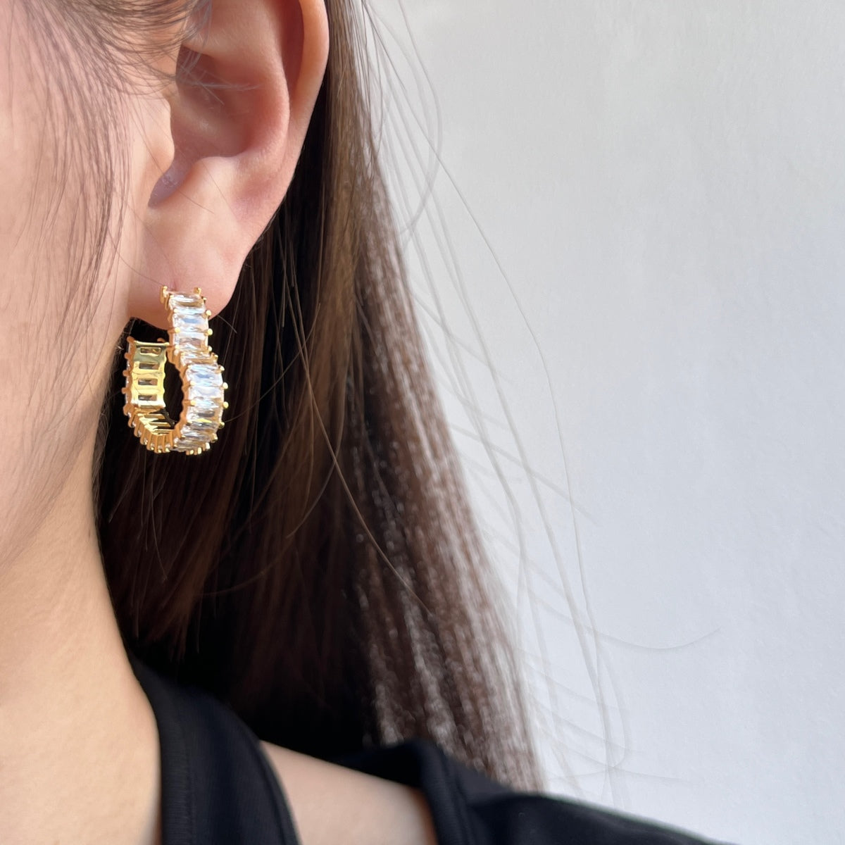 [Oramore Jewelry]Radiant Heart Cutout Earrings