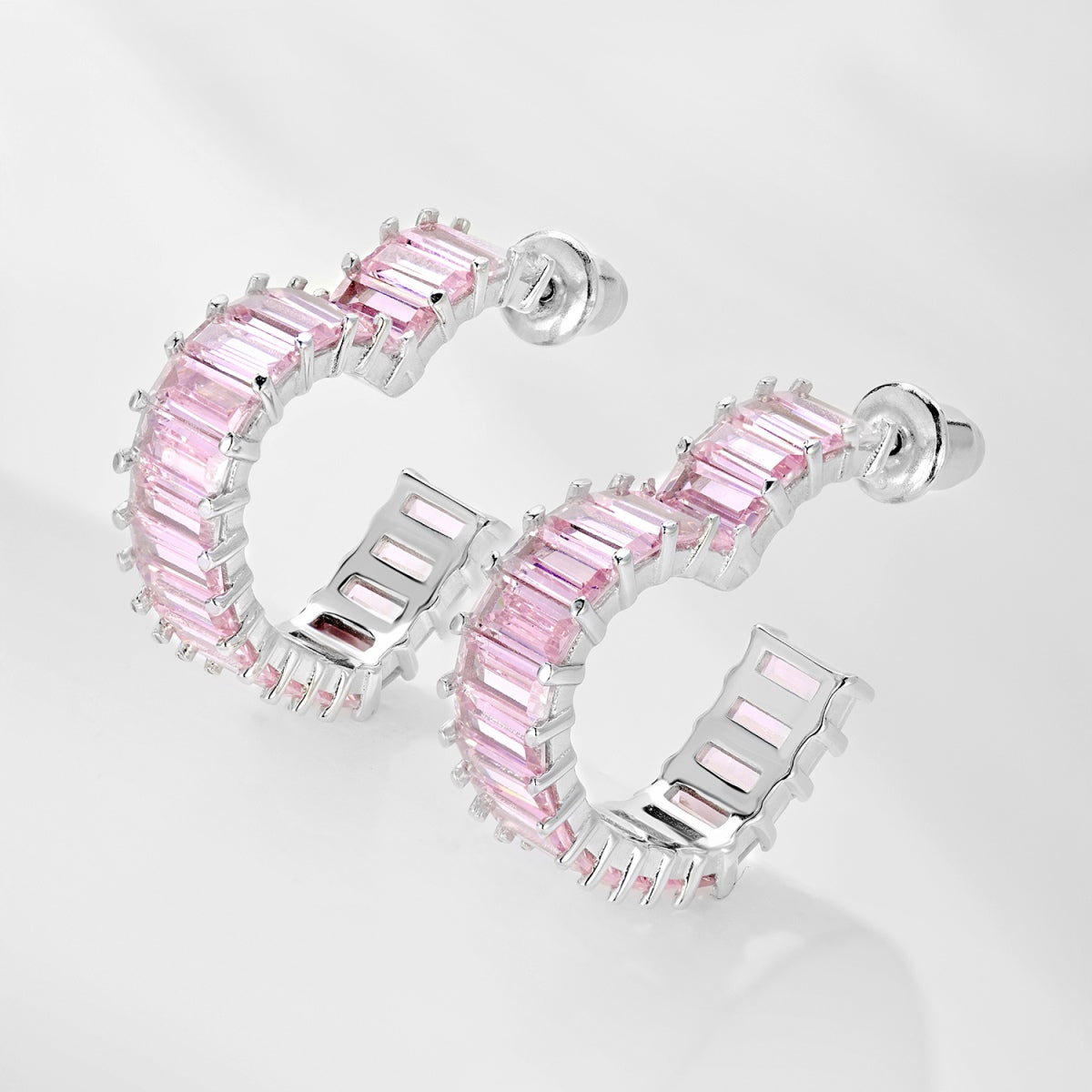 [Oramore Jewelry]Radiant Heart Cutout Earrings