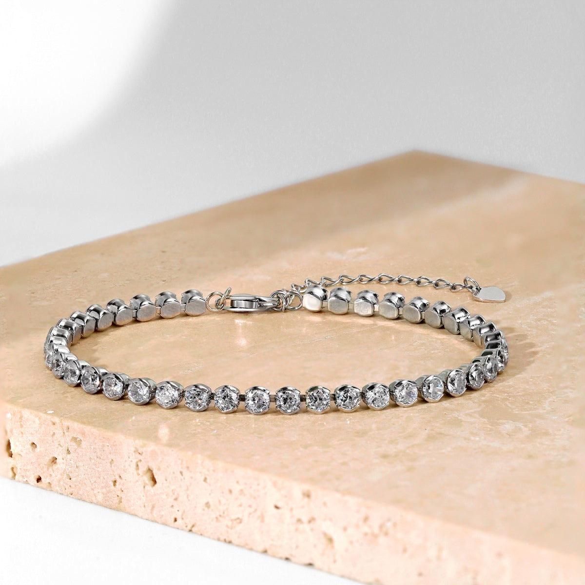 [Oramore Jewelry]Dazzling Sparkling Round Cut Daily Bracelet