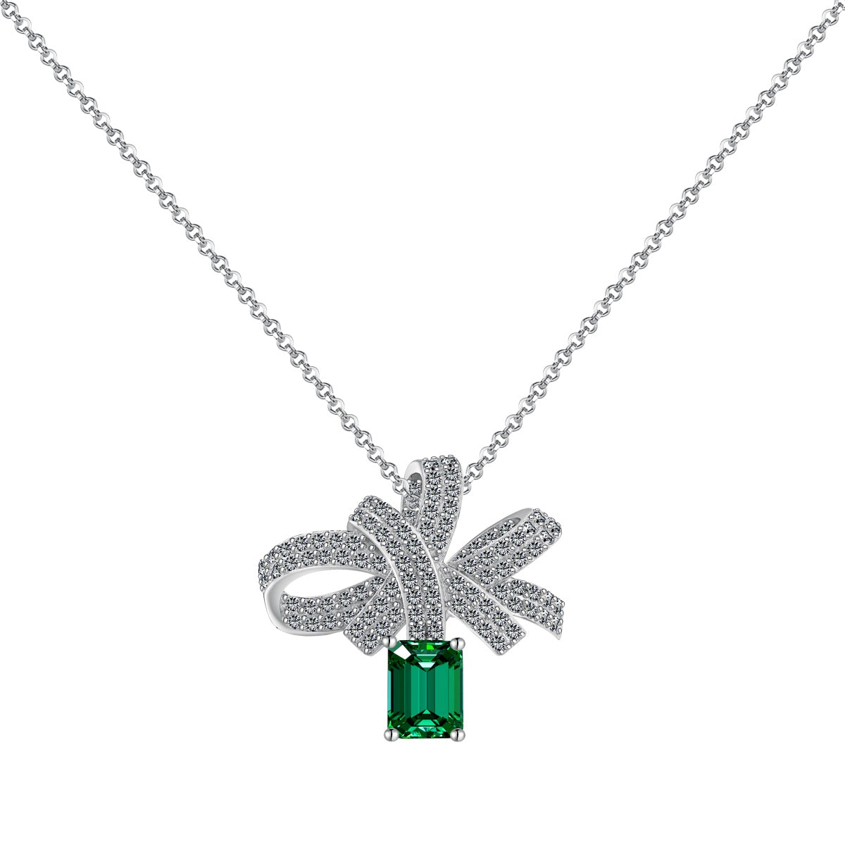 [Oramore Jewelry]Luxurious Flower Shape Emerald Cut Necklace