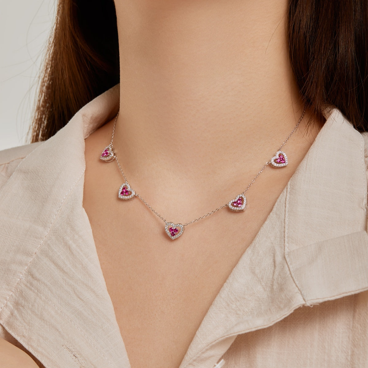 [Oramore Jewelry]Sparkling Five Heart Necklace