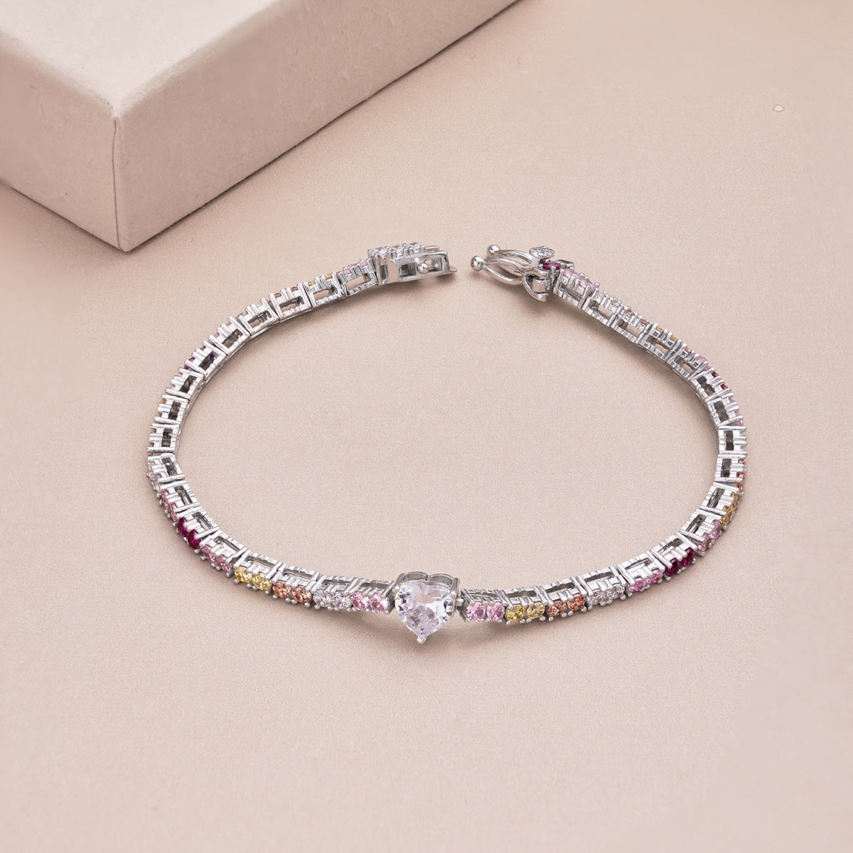 [Oramore Jewelry]Delicate Romantic Heart Shape Lover Bracelet