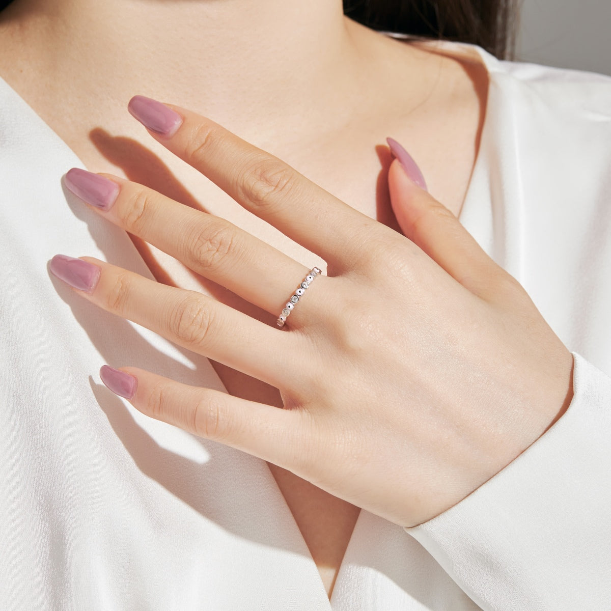 [Oramore Jewelry]Sparkling Vibrant Round Shape Daily Ring