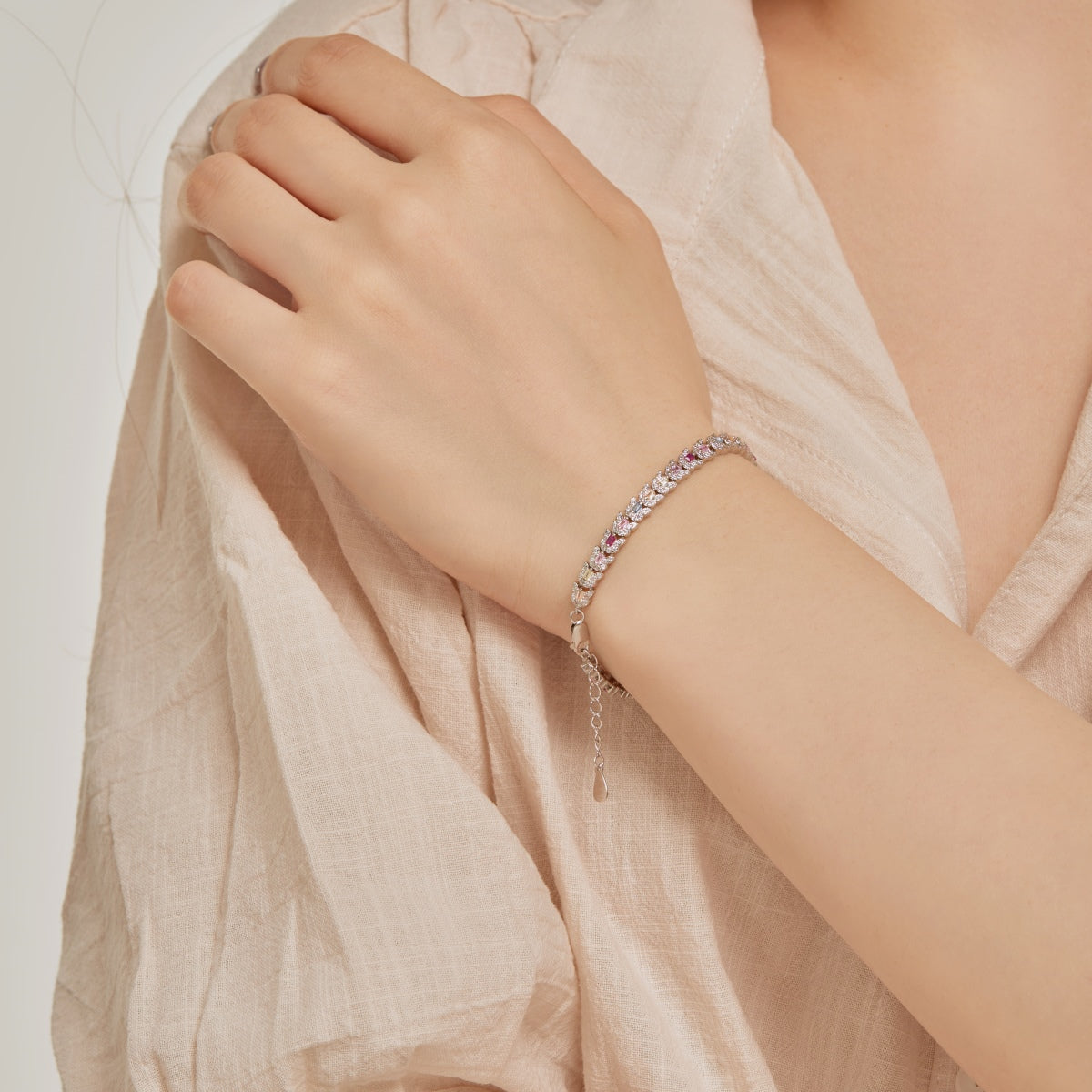 [Oramore Jewelry]Delicate Colorful Multi Cut Daily Bracelet