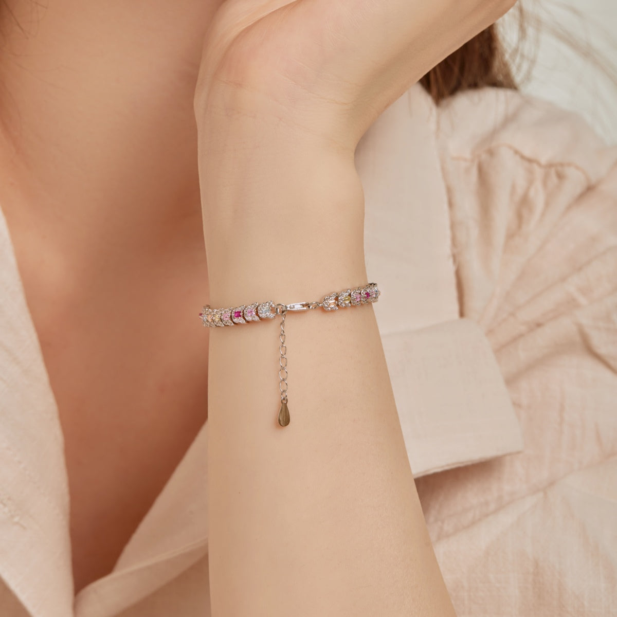 [Oramore Jewelry]Delicate Colorful Multi Cut Daily Bracelet