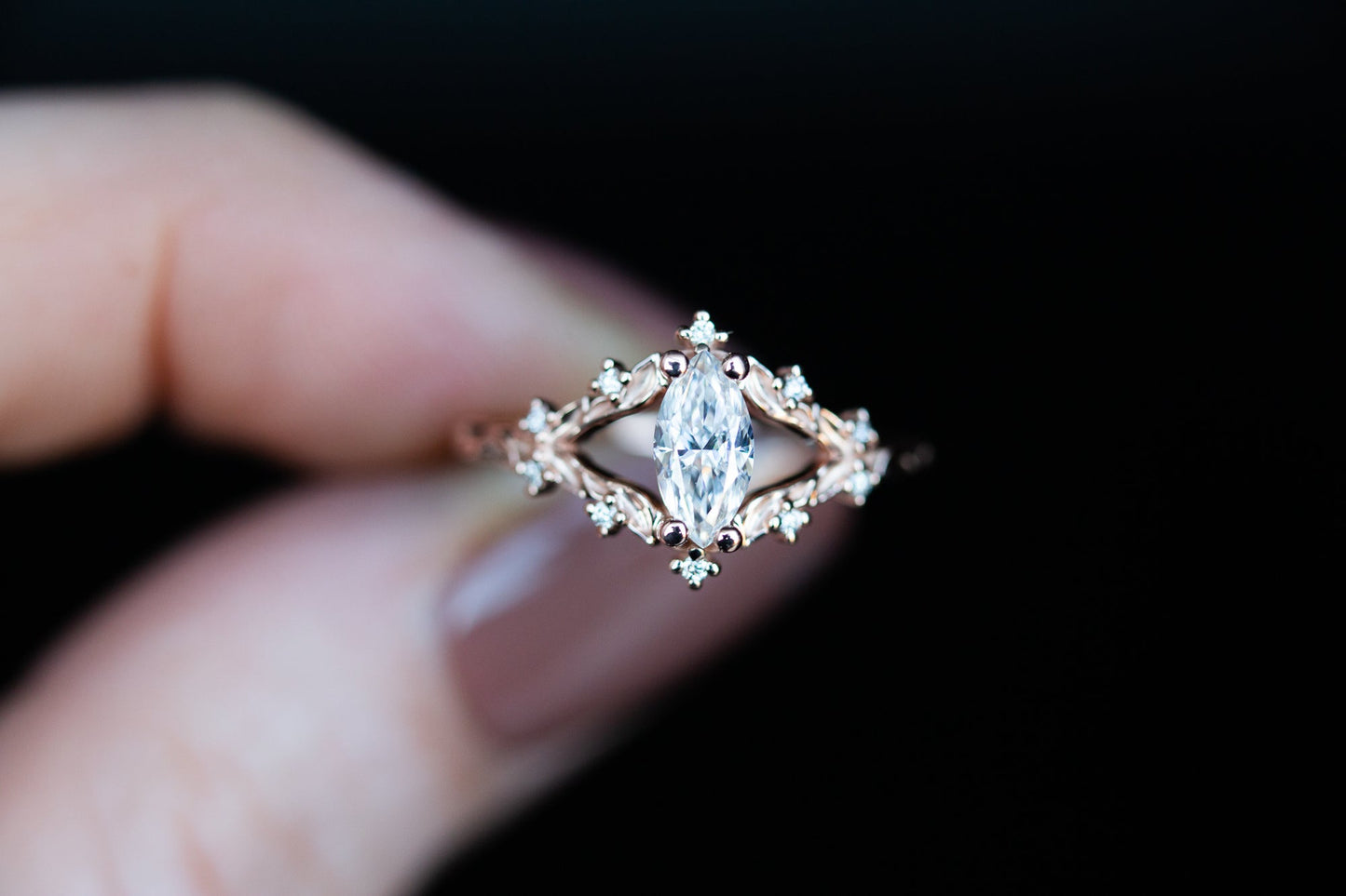 [Oramore Jewelry]Briar rose with marquise moissanite