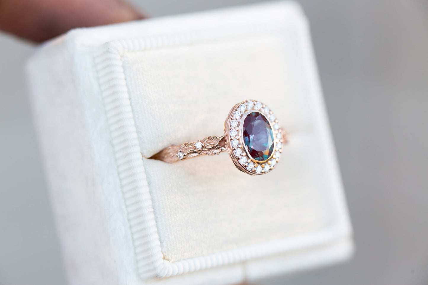 [Oramore Jewelry]Crown of thorns with oval lab alexandrite