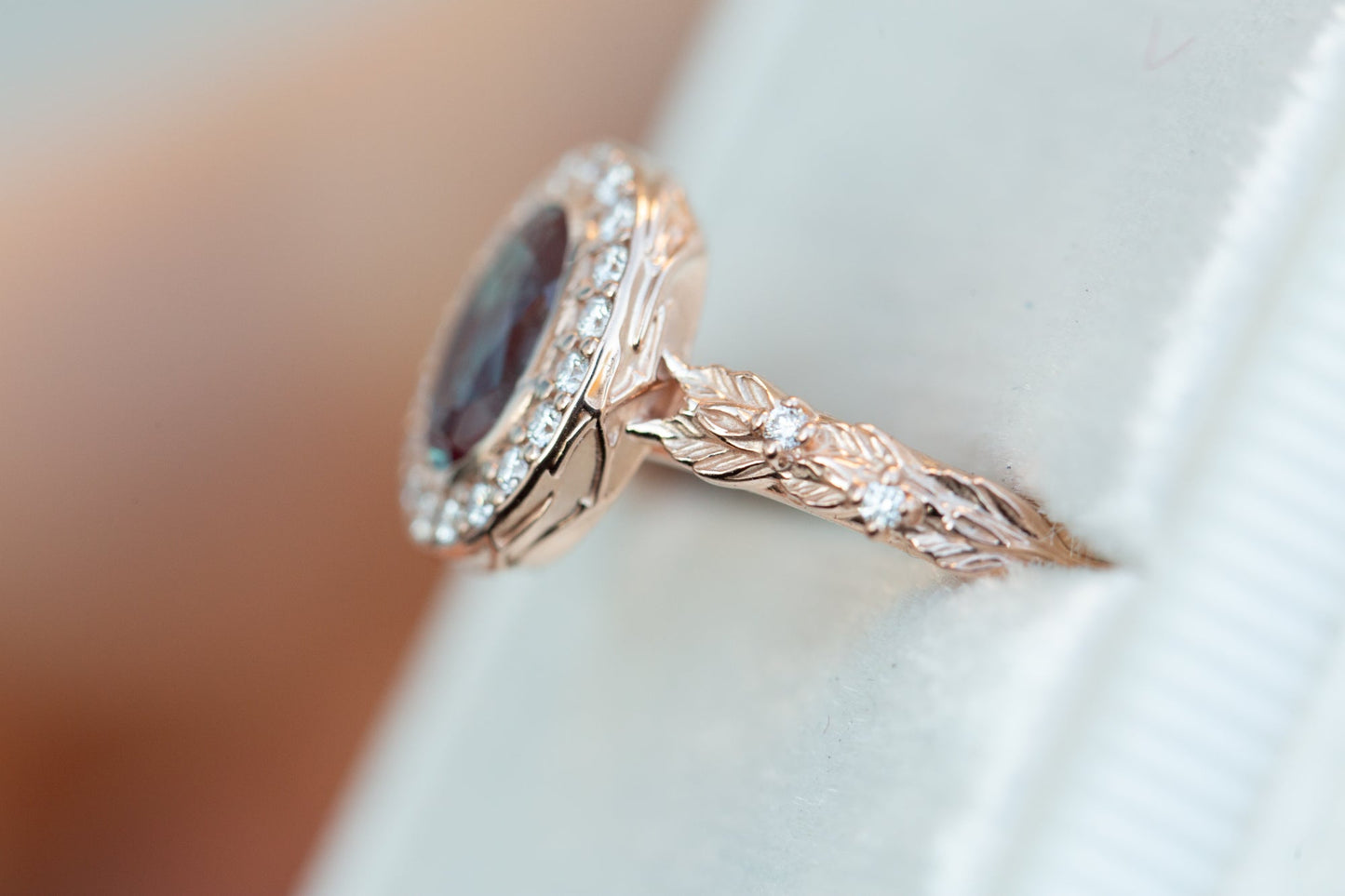 [Oramore Jewelry]Crown of thorns with oval lab alexandrite