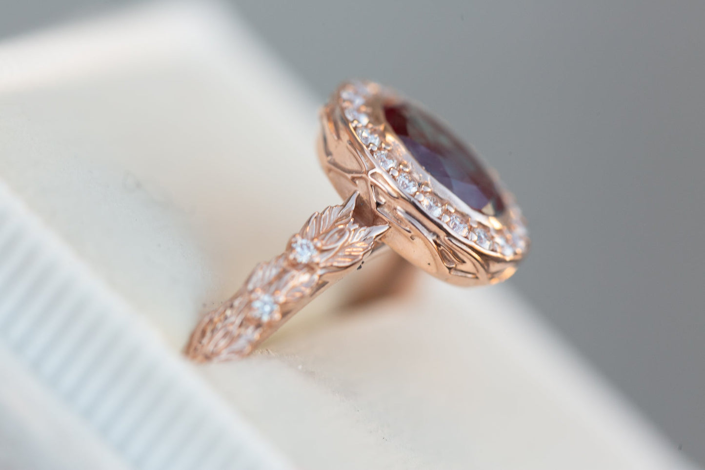 [Oramore Jewelry]Crown of thorns with oval lab alexandrite