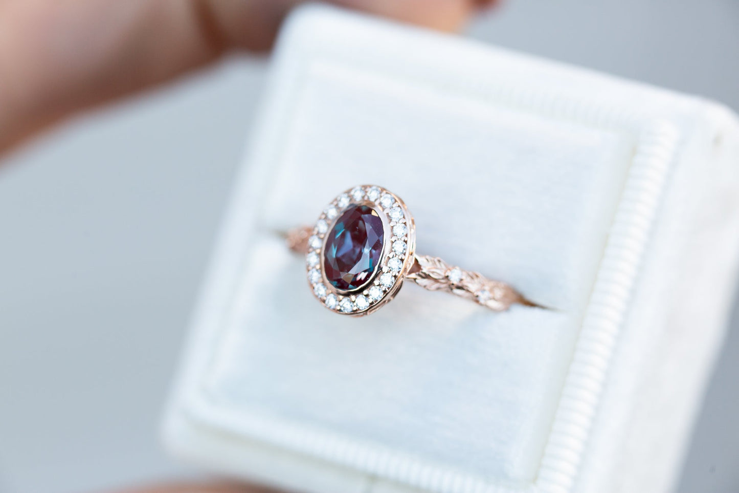 [Oramore Jewelry]Crown of thorns with oval lab alexandrite