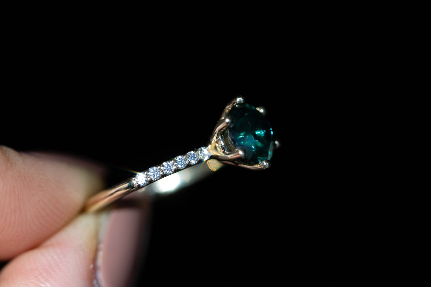 [Oramore Jewelry]The Arya with green sapphire