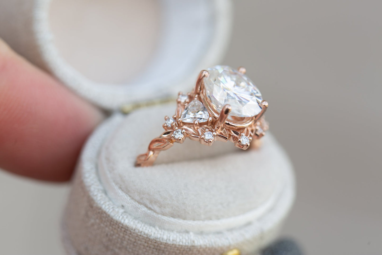 [Oramore Jewelry]Briar rose three stone with  moissanite center