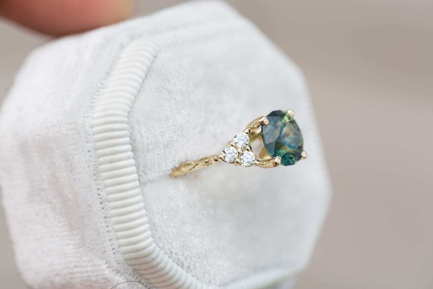 [Oramore Jewelry]2.4ct round teal sapphire cluster ring, seraphina setting moissanite