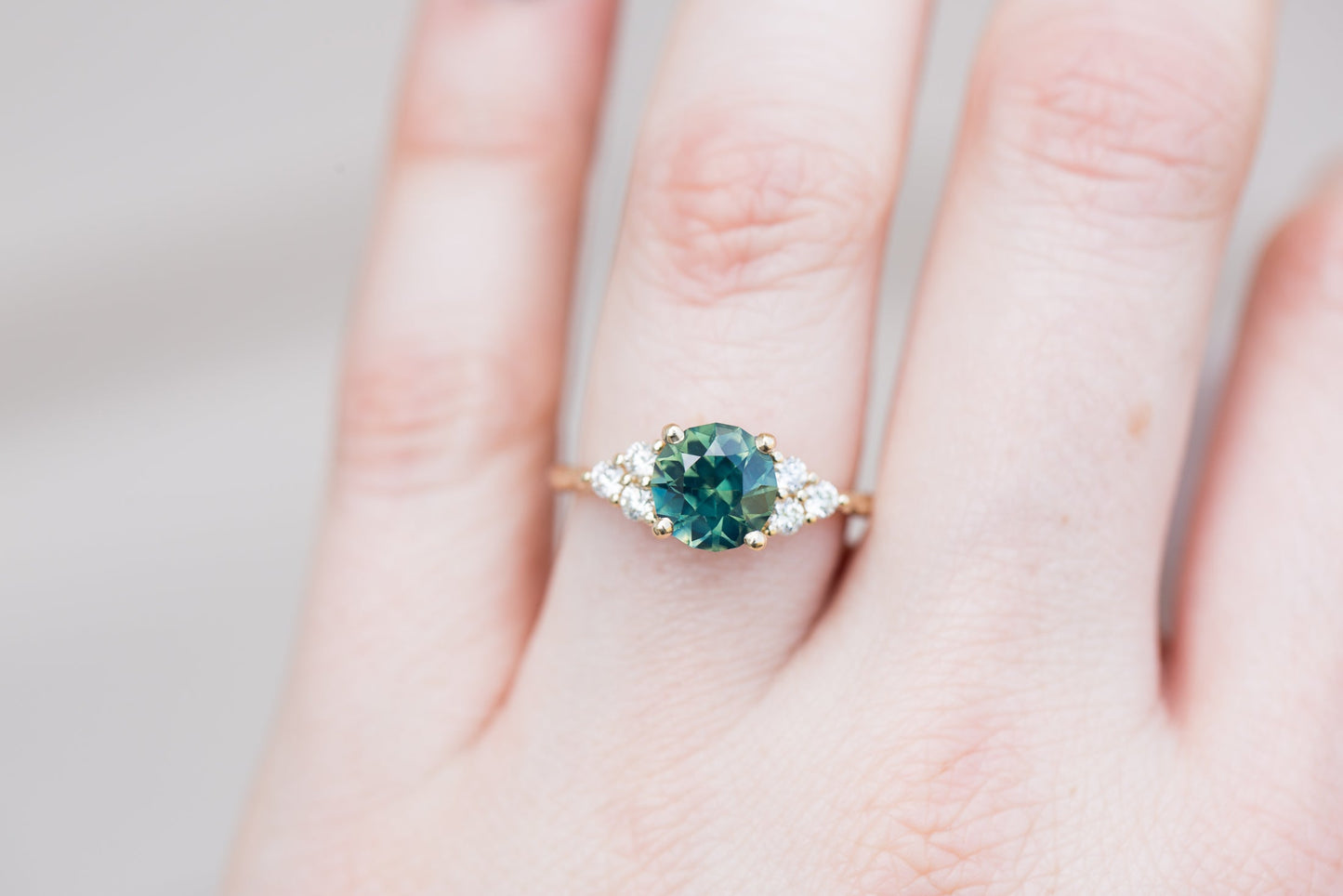 [Oramore Jewelry]2.4ct round teal sapphire cluster ring, seraphina setting moissanite