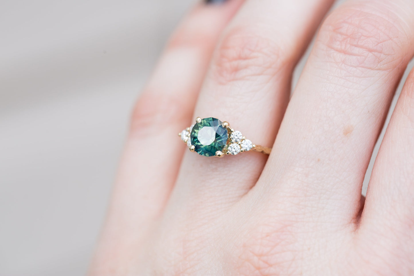 [Oramore Jewelry]2.4ct round teal sapphire cluster ring, seraphina setting moissanite