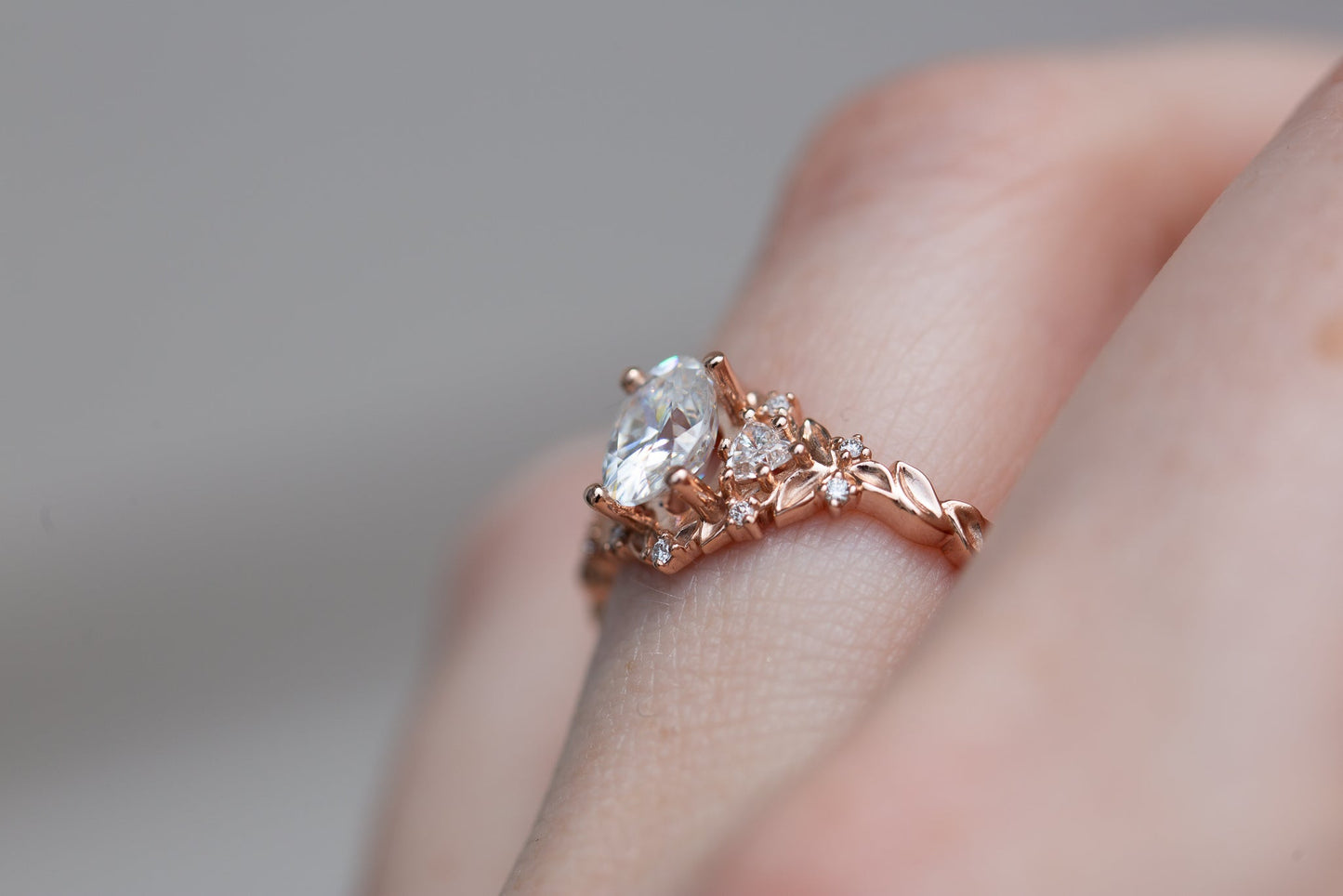 [Oramore Jewelry]Briar rose three stone with 7x5mm oval moissanite