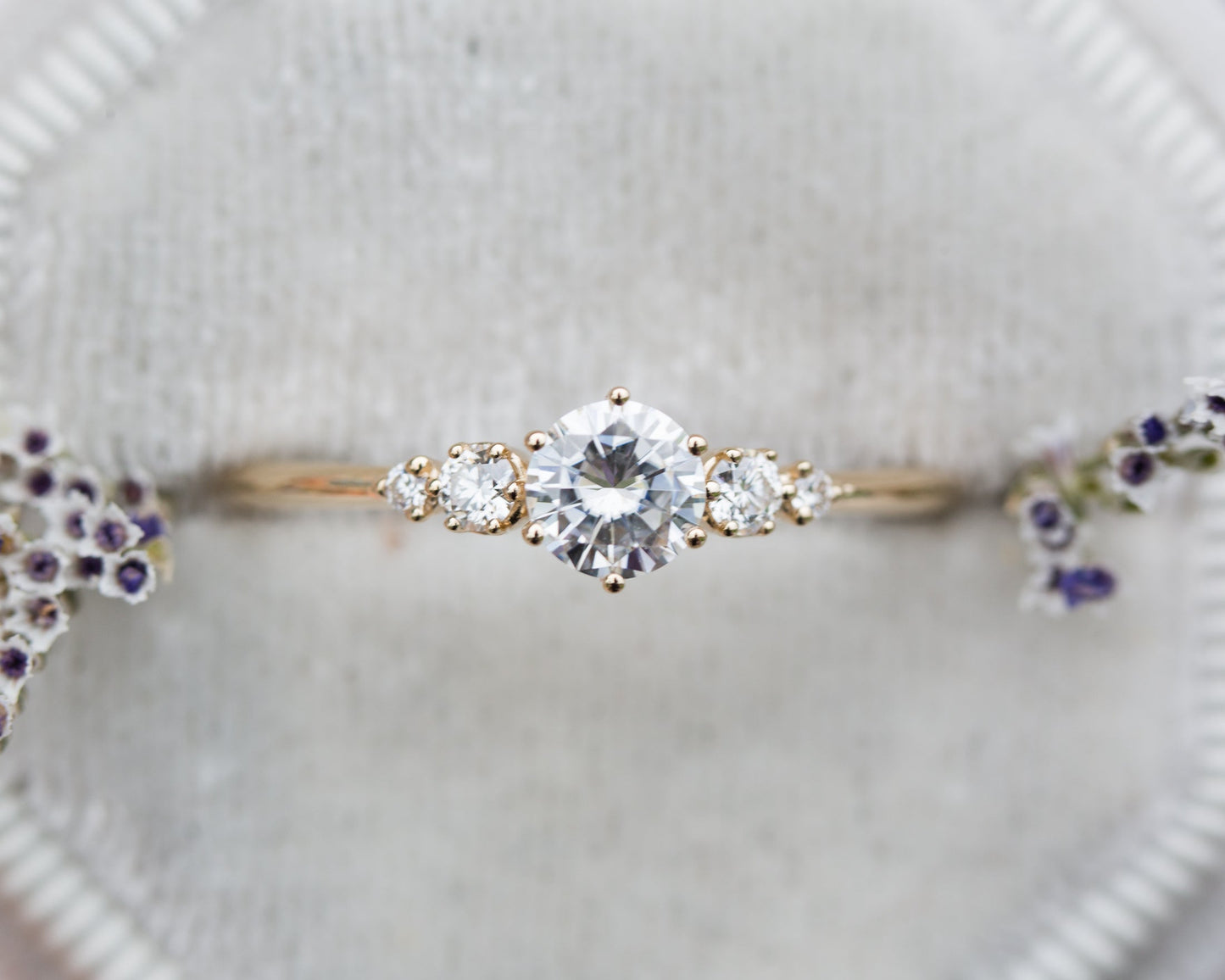 [Oramore Jewelry]Moissanite with round diamond side stones, five stone ring